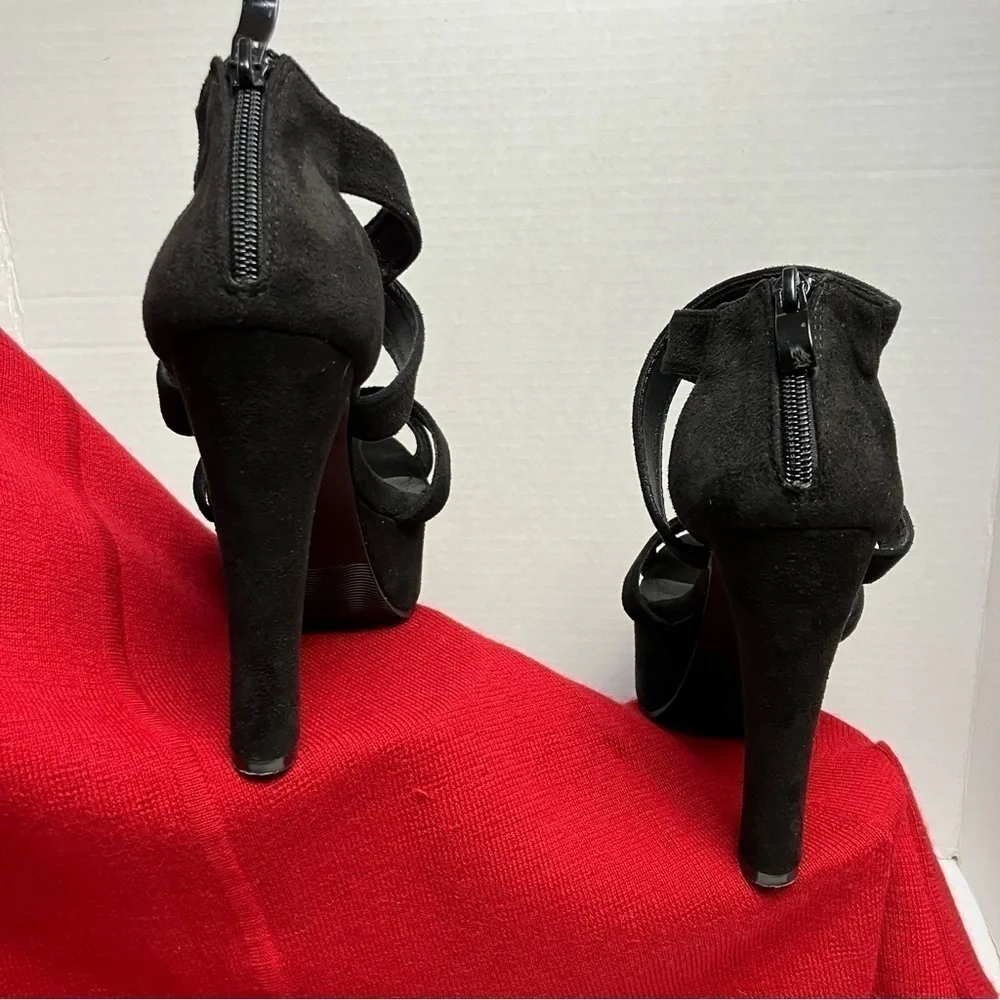 Black platform shoe size 7